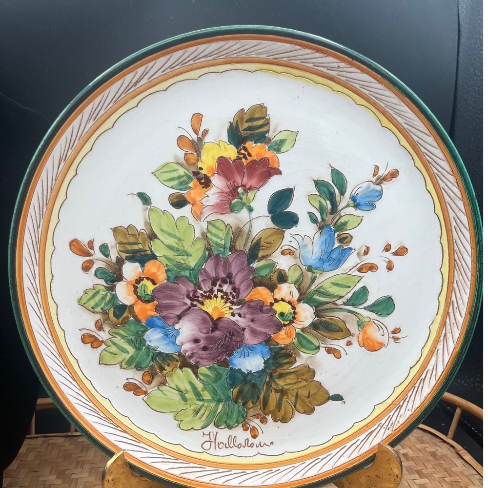 Vintage hand made Sgraffito italian pottery Redware plate Majolica Floral